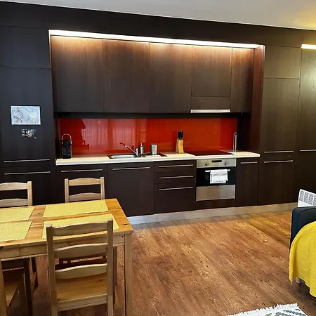 Bl Yacht Club Art B2 *